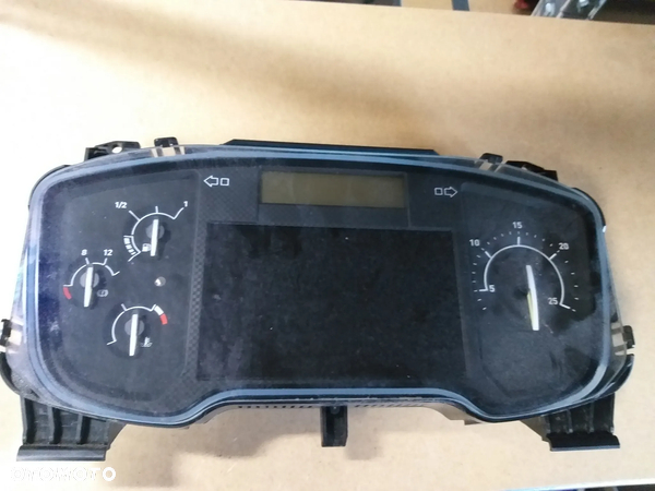 Licznik Zegar Renault Gama T 22224253