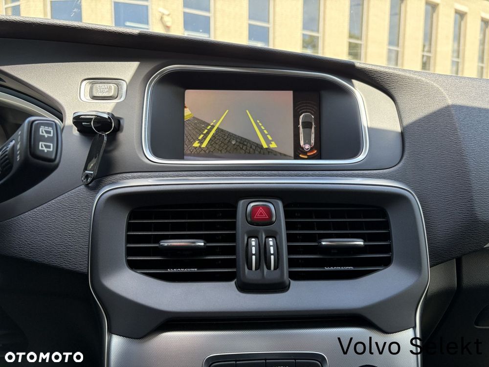 Volvo V40 - 13