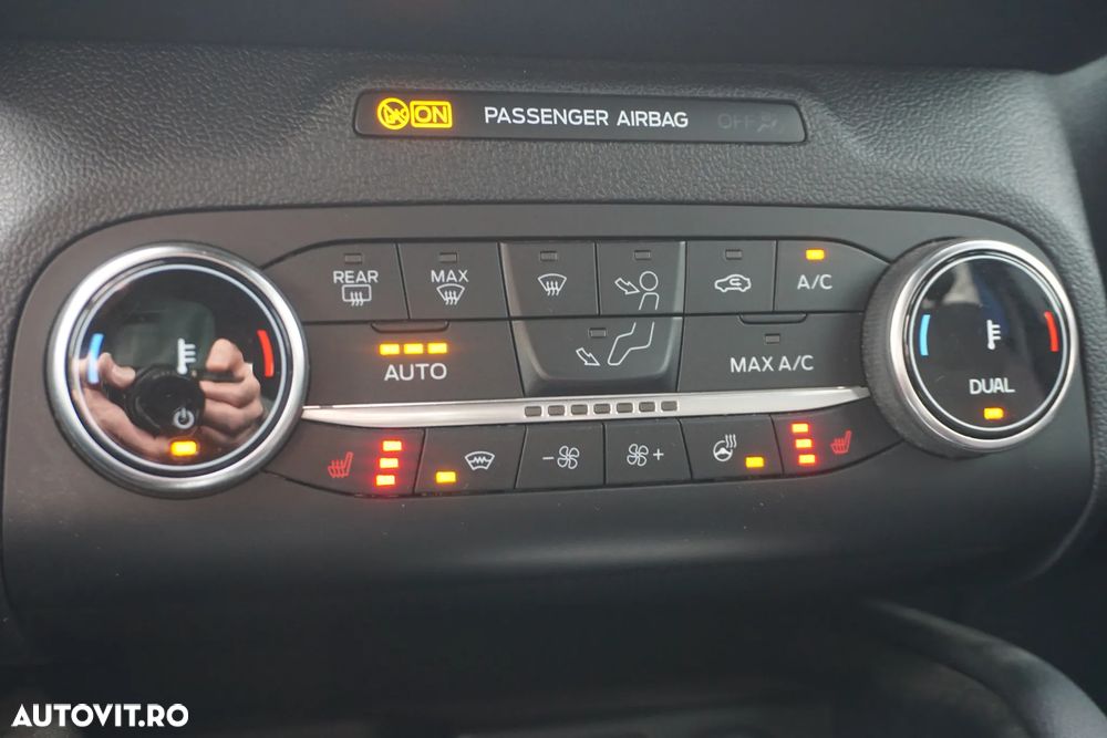 Ford Kuga 2.5 Duratec PHEV ST Line X - 12