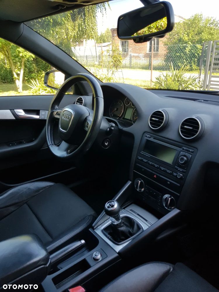 Audi A3 Sportback 2.0 TDI DPF Quattro Ambiente - 14