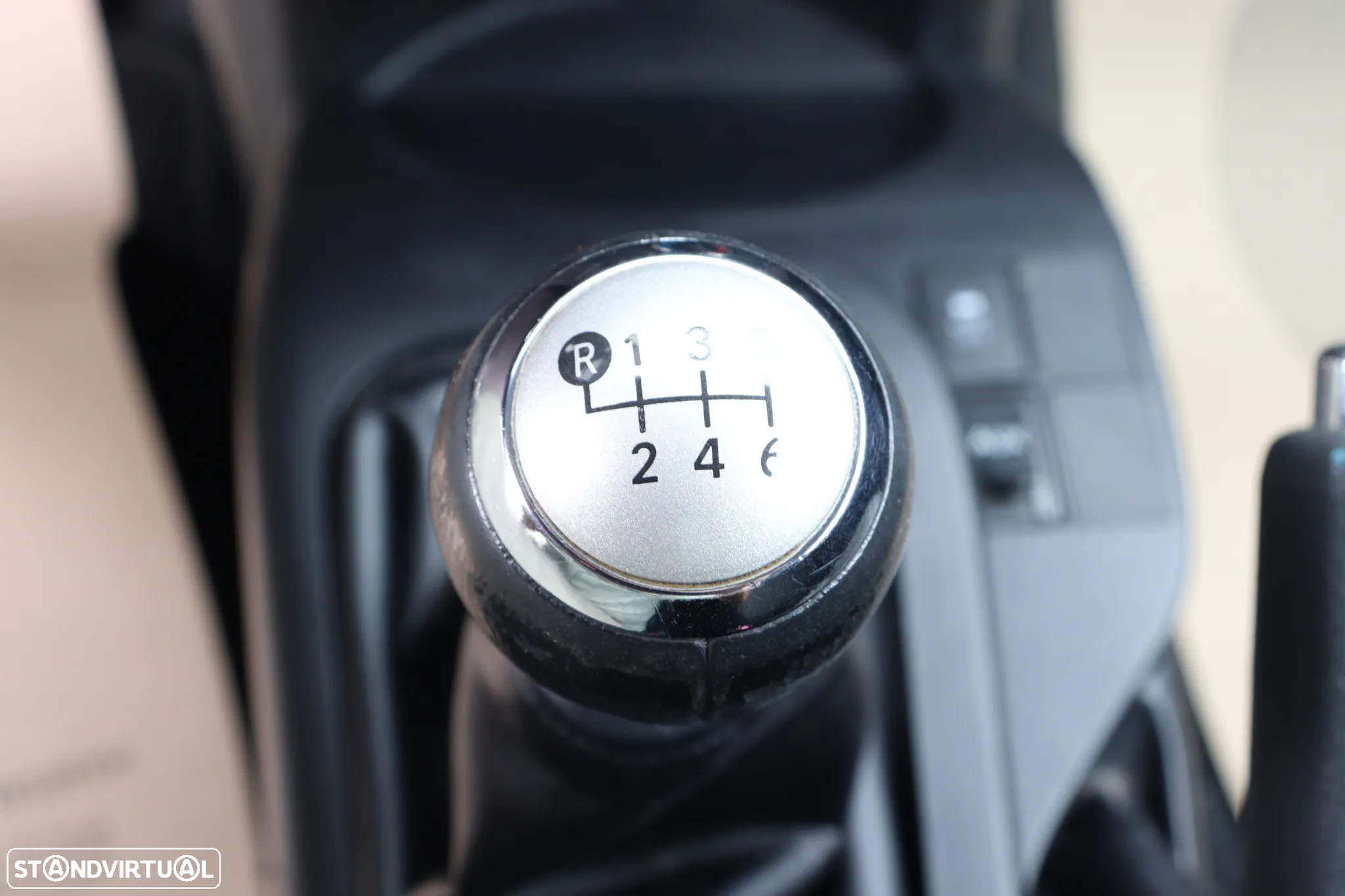 Toyota iQ 1.4 D-4D 2 EP - 19