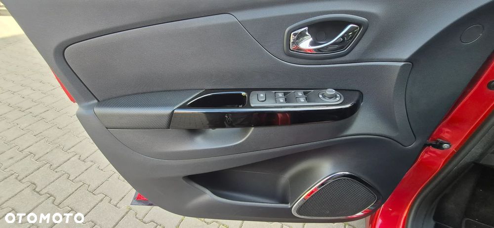 Renault Captur 0.9 Energy TCe Helly Hansen - 19