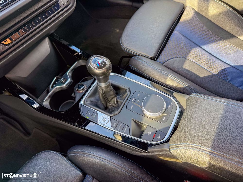 BMW 116 d Pack Desportivo M - 22