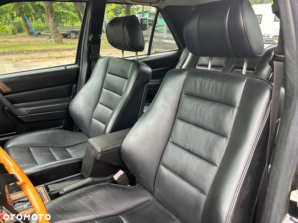 Mercedes-Benz W201 (190) - 13