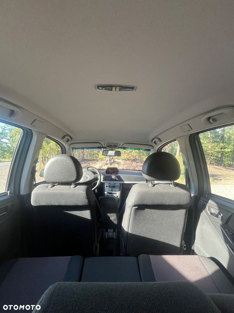 Opel Meriva 1.6 Essentia - 15
