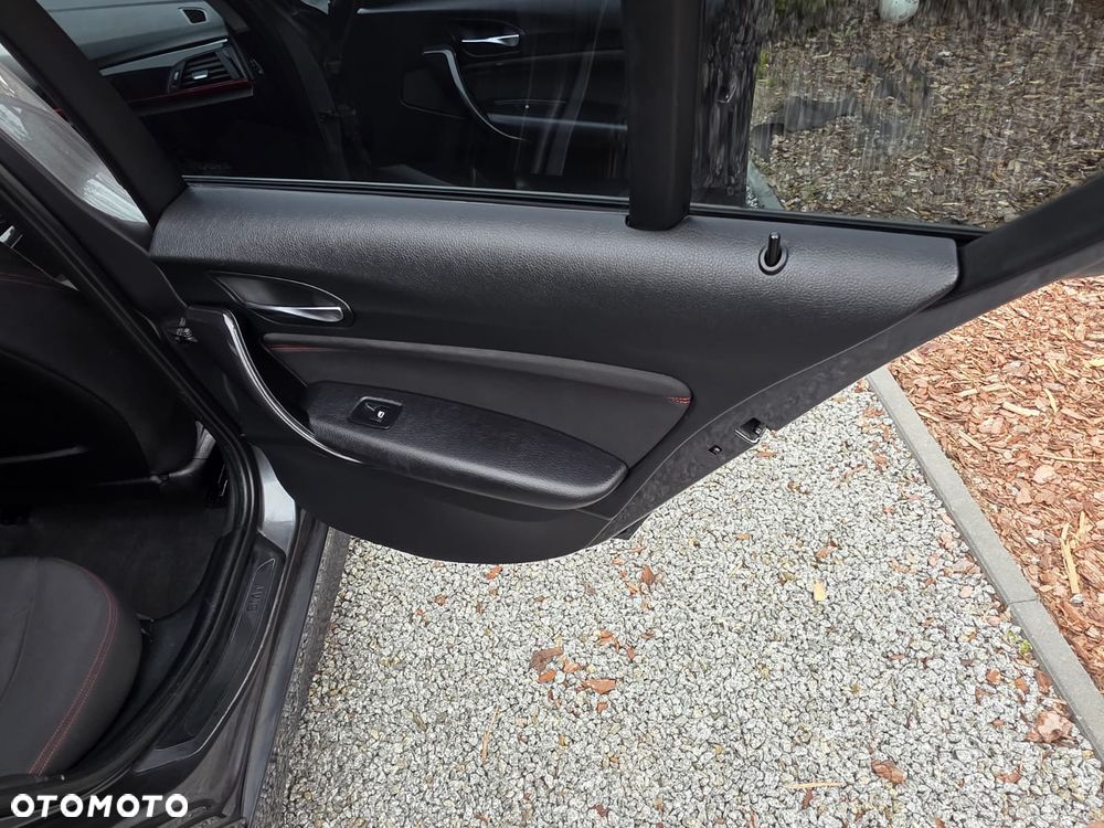 BMW Seria 1 116d EfficientDynamics Edition Sport Line - 7