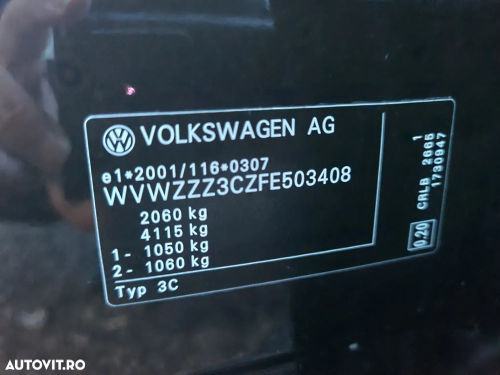 Volkswagen Passat 2.0 TDI SCR Highline - 37