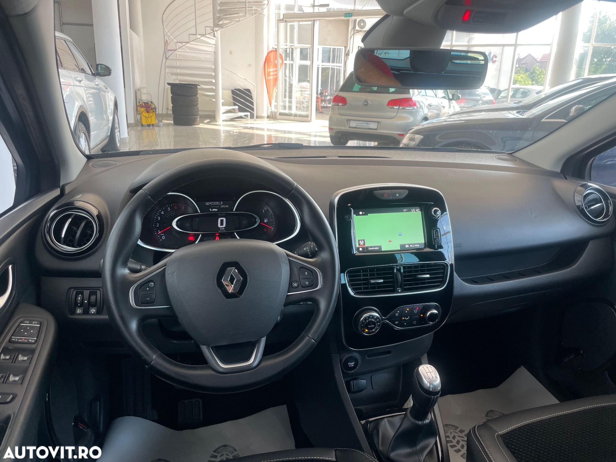 Renault Clio (Energy) TCe 90 Start & Stop INTENS - 8