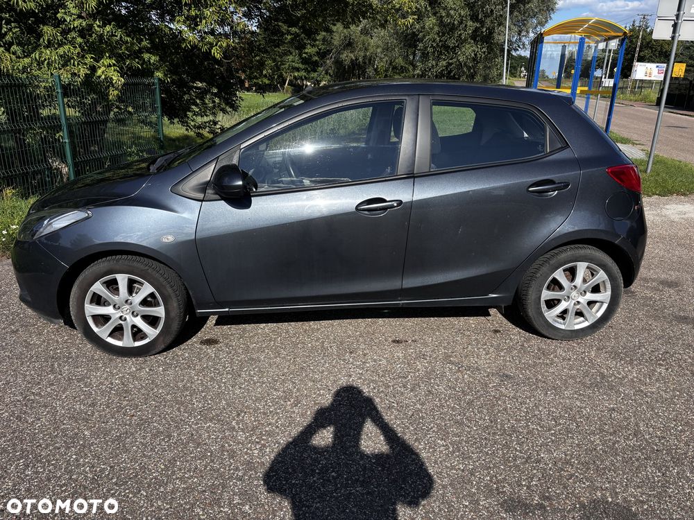 Mazda 2 - 4