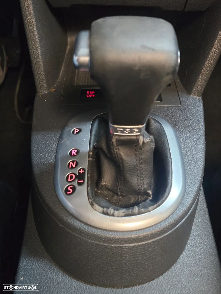 VW Touran 1.9 TDi Highline DSG 7V 7L - 20