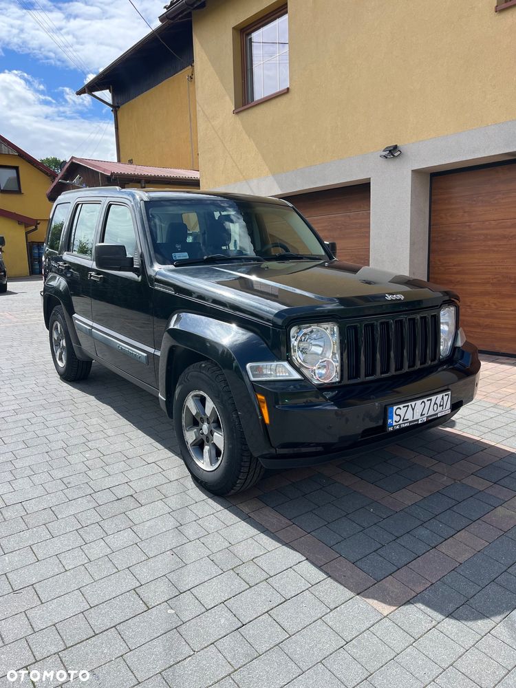 Jeep Liberty - 1