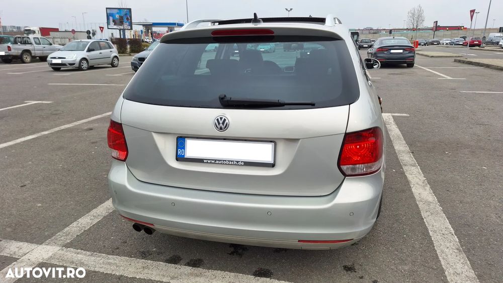 Volkswagen Golf 2.0 TDI DPF Highline - 4