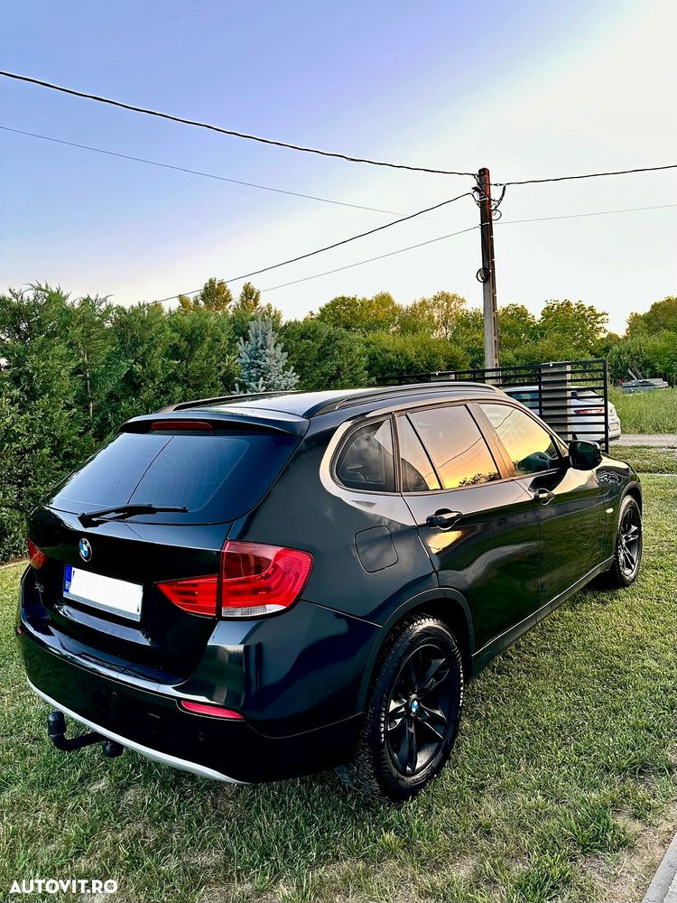 BMW X1 2011 — imagine 9