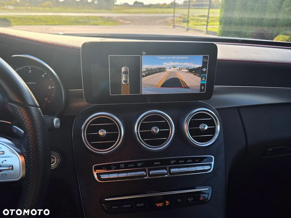 Mercedes-Benz Klasa C 300 d 9G-TRONIC AMG Line - 18
