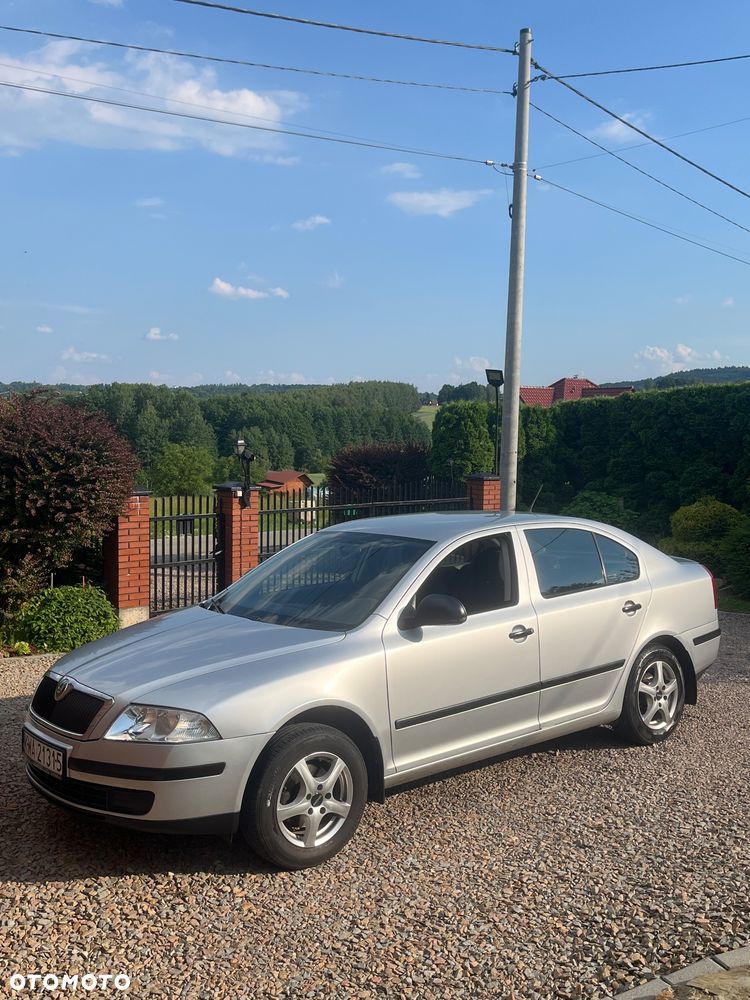 Skoda Octavia 1.6 Tour - 4