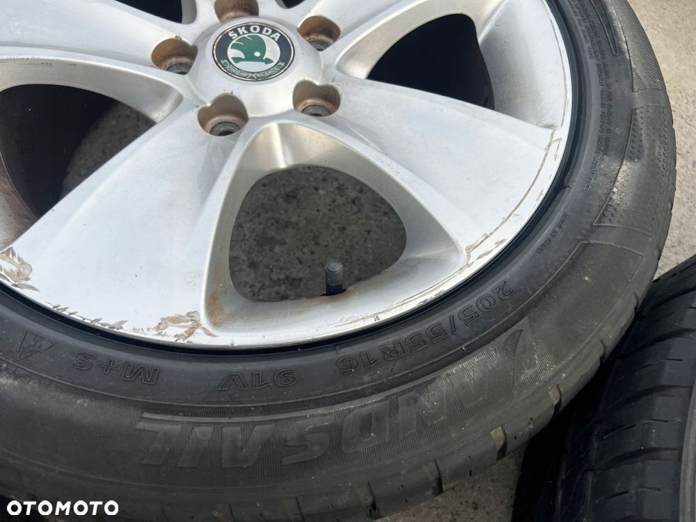 KOŁA FELGI OPONY ZIMOWE SKODA YETI OCTAVIA II SUPERB II 205/55 R16 - 9