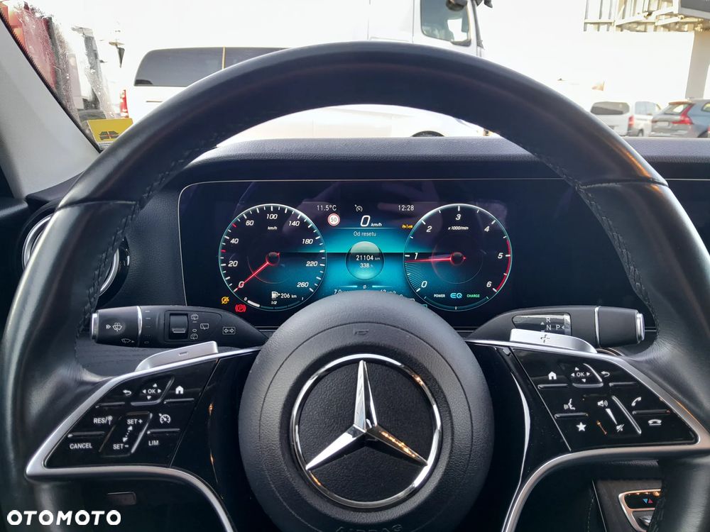 Mercedes-Benz Klasa E 220 d 4-Matic Avantgarde - 13
