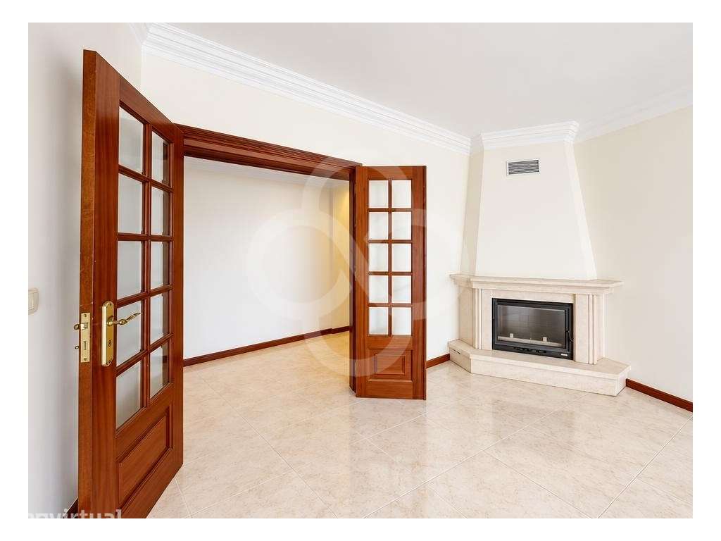 Apartamento T2 com parqueamento no Casal da Cavaleira, Algueirão-Me... - Grande imagem: 2/3