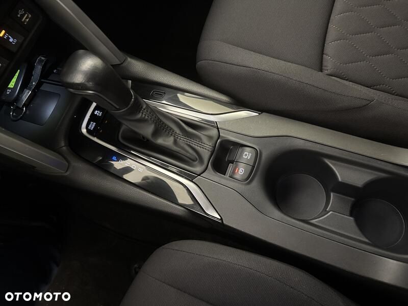 Toyota Corolla Cross - 18