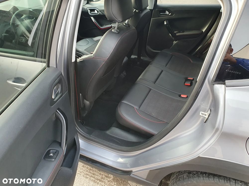 Peugeot 2008 PureTech 110 Stop&Start EAT6 GT-Line Edition - 10