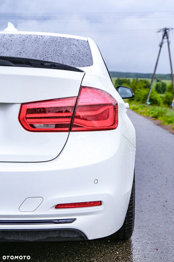BMW Seria 3 318i Sport Line - 3