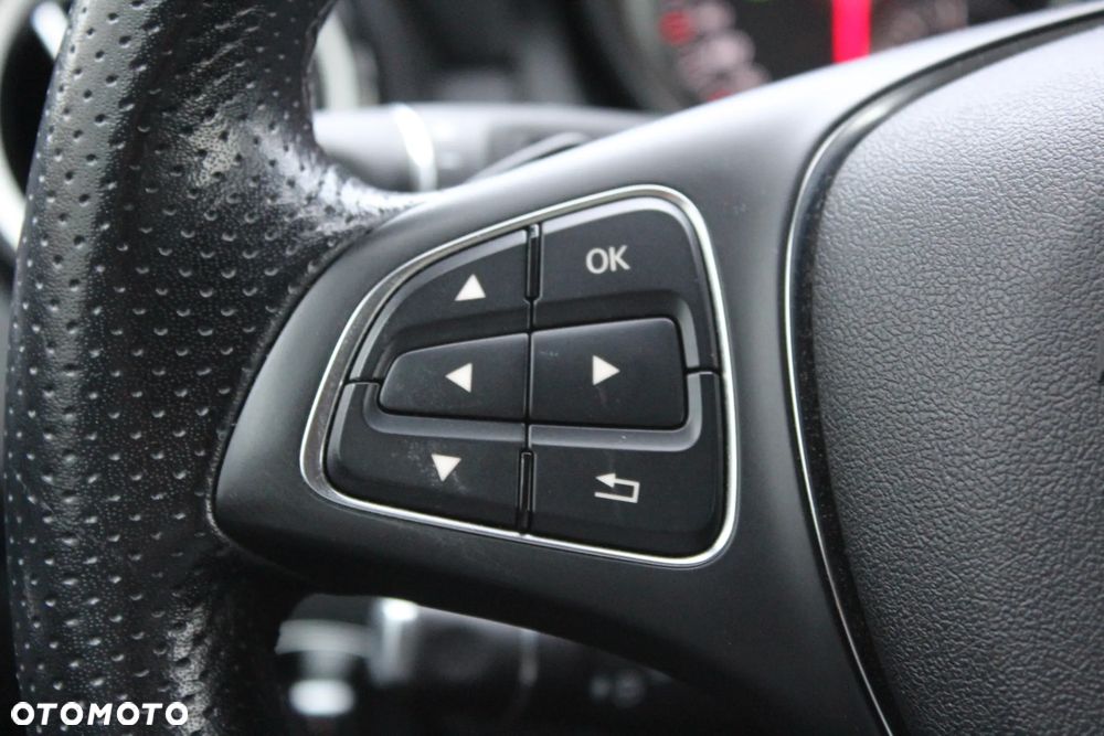 Mercedes-Benz GLA 200 7G-DCT Edition 1 - 19