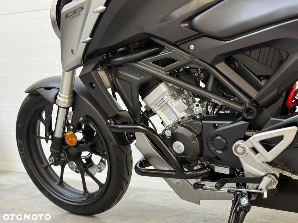 Honda CB - 32