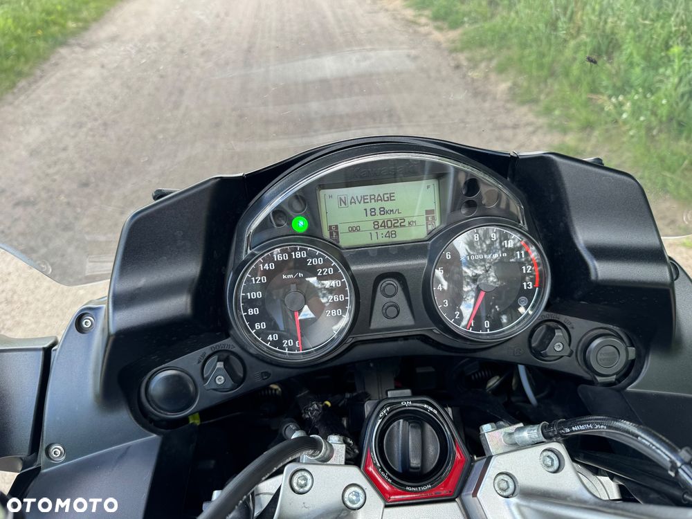 Kawasaki GTR - 23