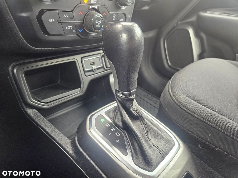 Jeep Renegade 1.3 GSE T4 Turbo Limited FWD S&S - 16