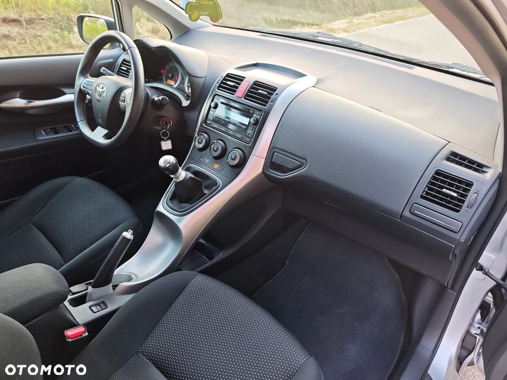 Toyota Auris 1.6 Valvematic Life - 13