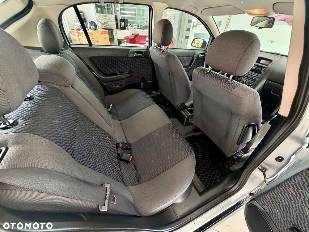 Opel Astra - 6