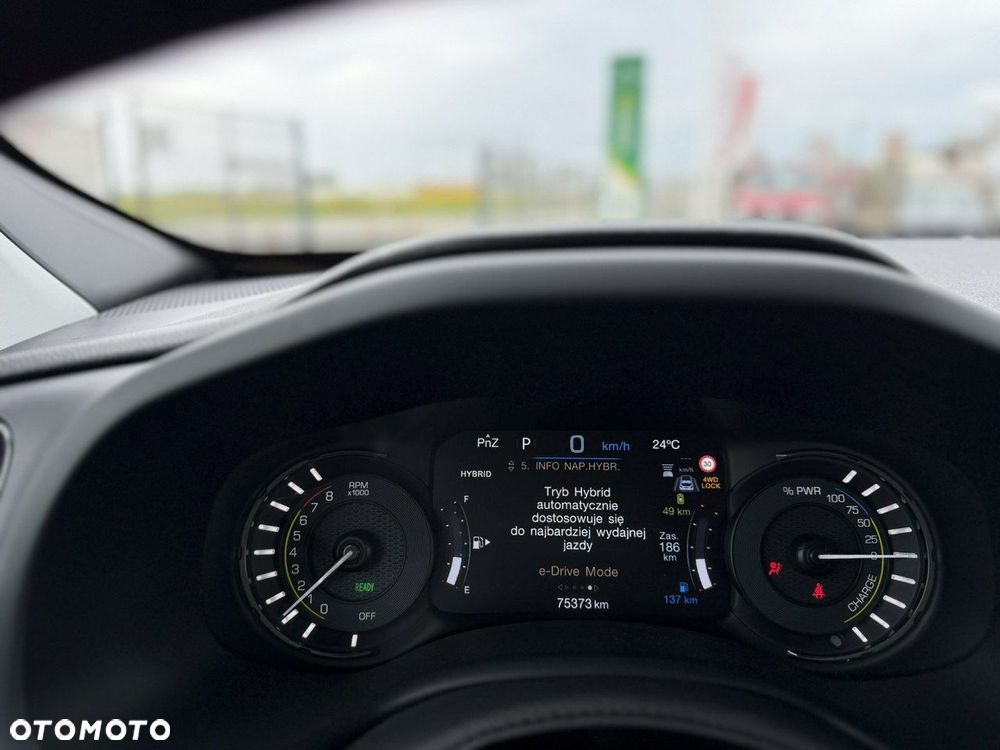 Jeep Renegade - 28