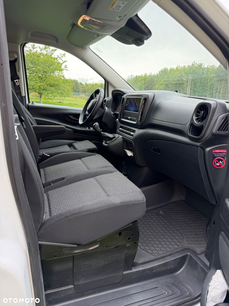 Mercedes-Benz Vito - 32