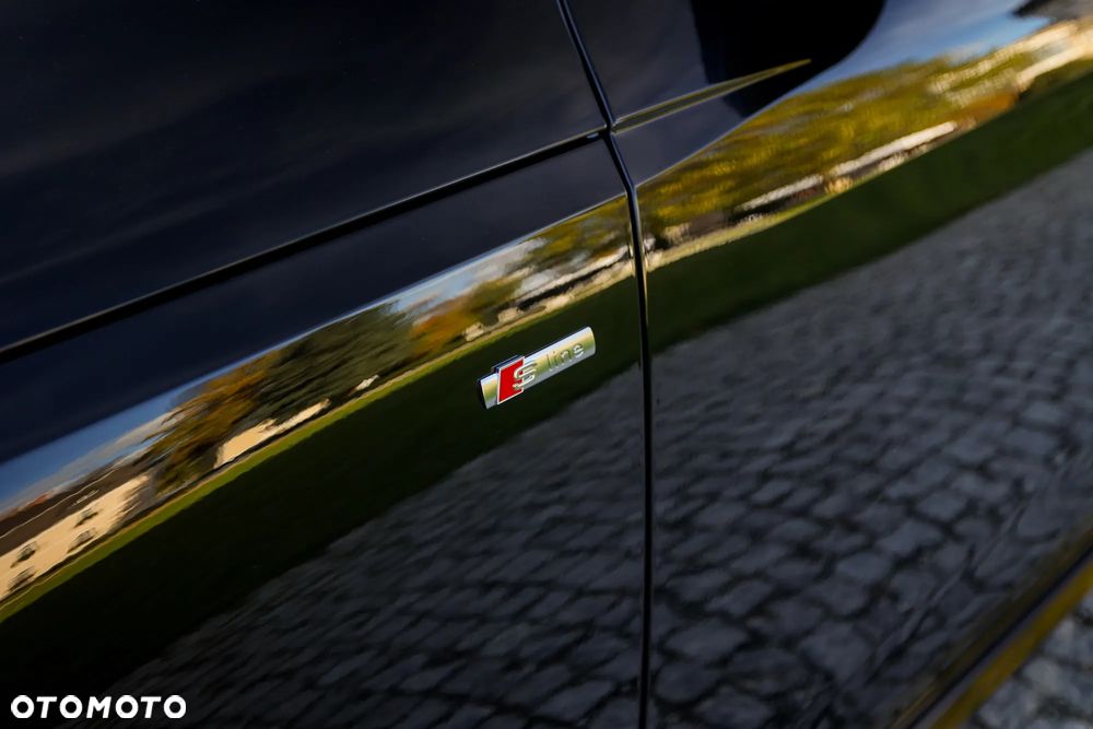 Audi A4 Avant 40 TDI S tronic S line - 3