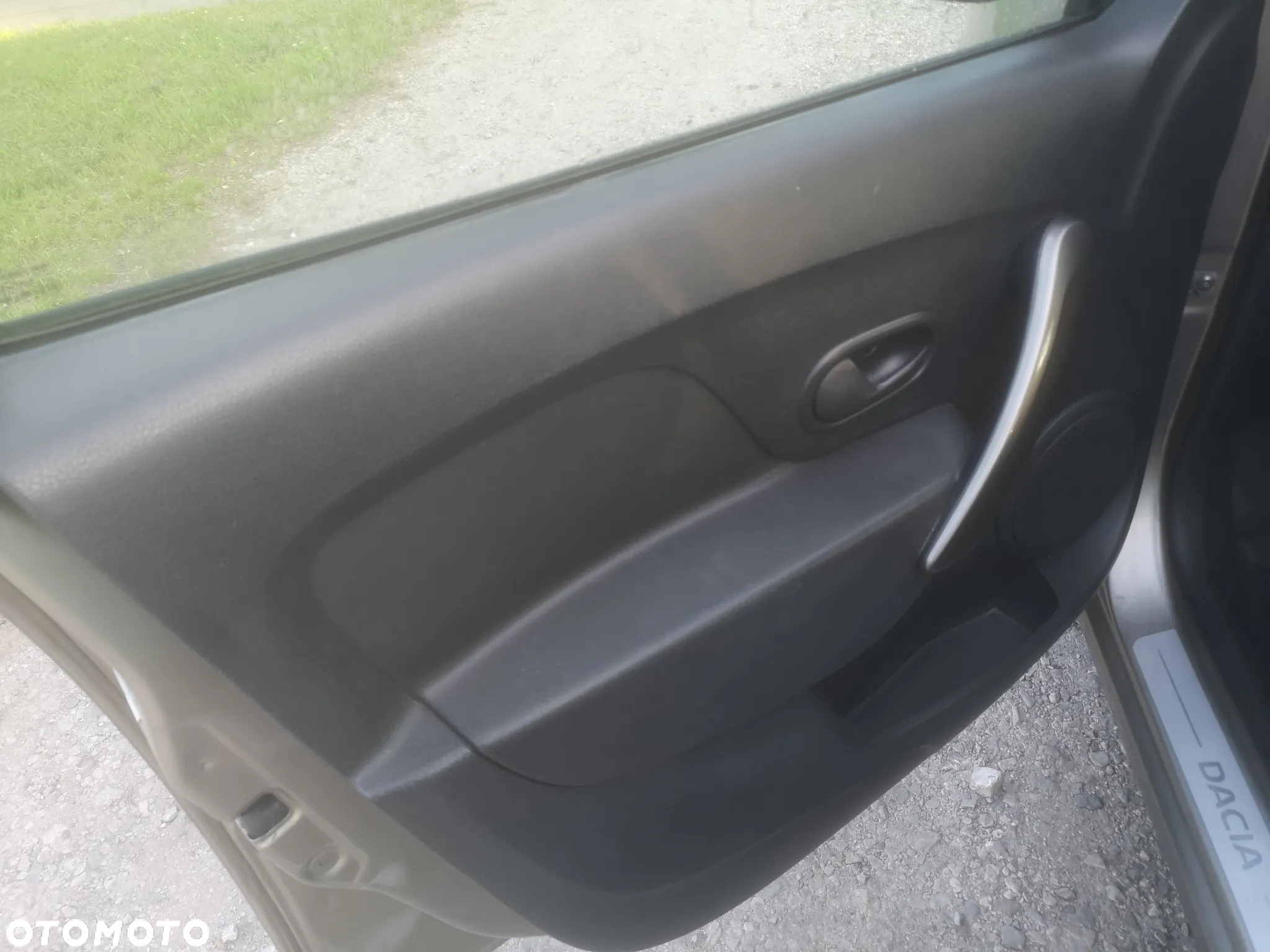 Dacia Sandero 1.2 16V Laureate - 23