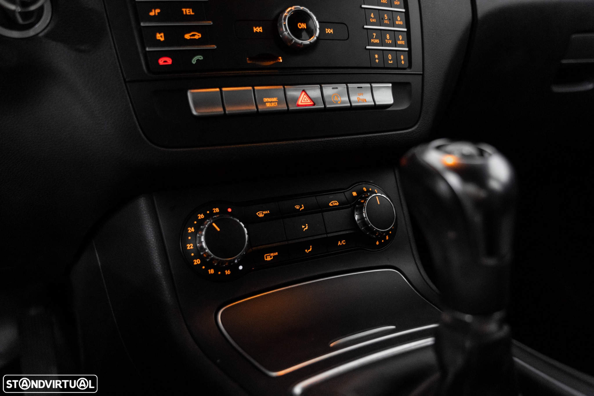Mercedes-Benz B 180 d Style - 13