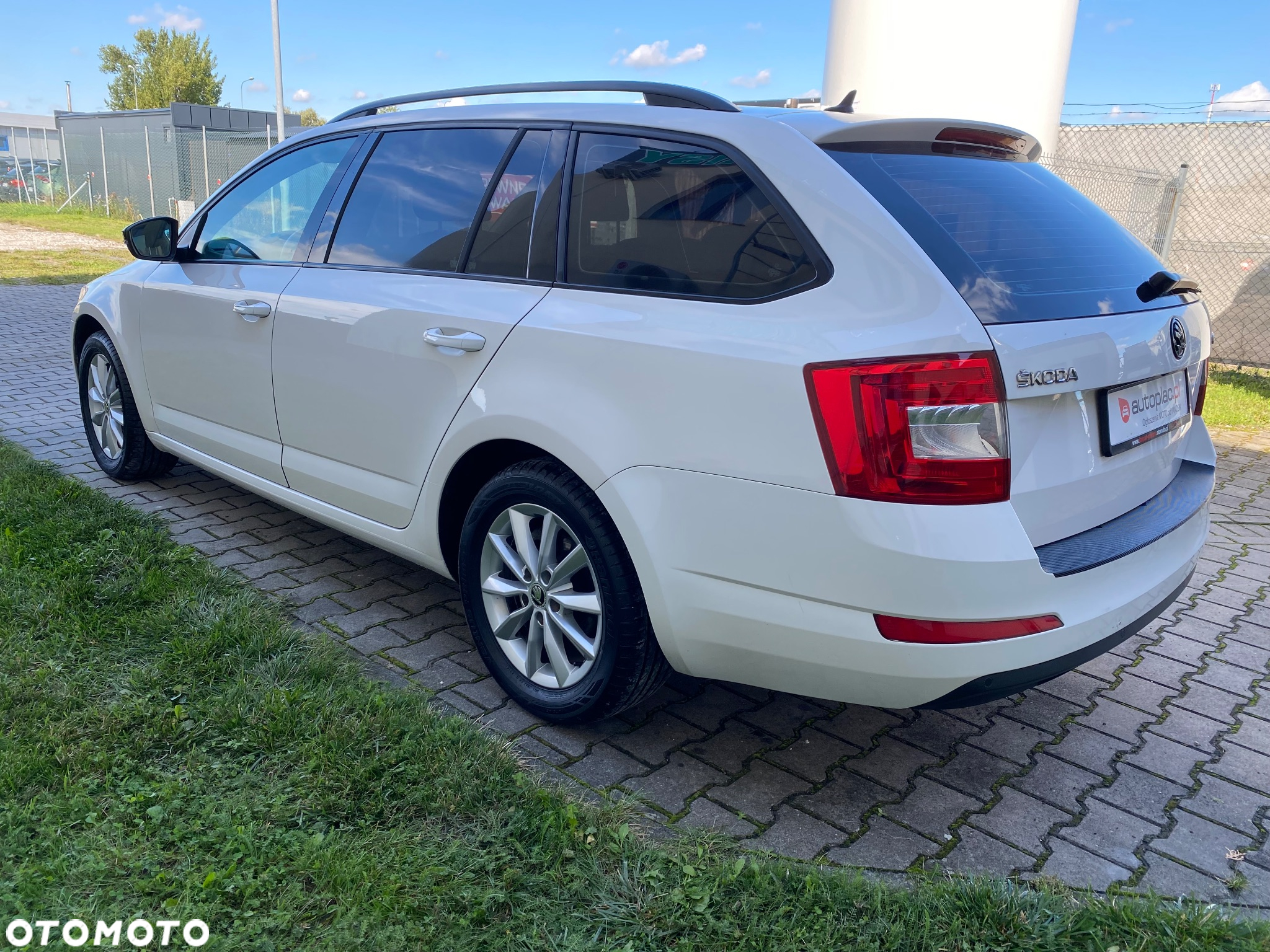 Skoda Octavia 1.6 TDI Edition - 3