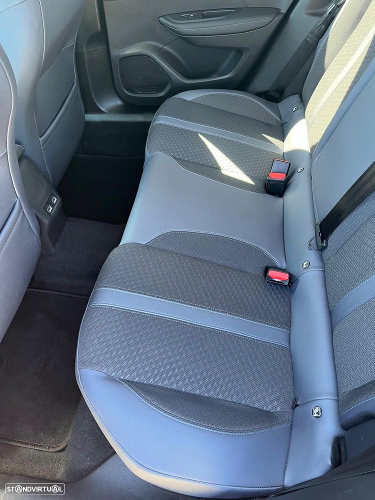 Peugeot 2008 1.2 PureTech Allure - 6