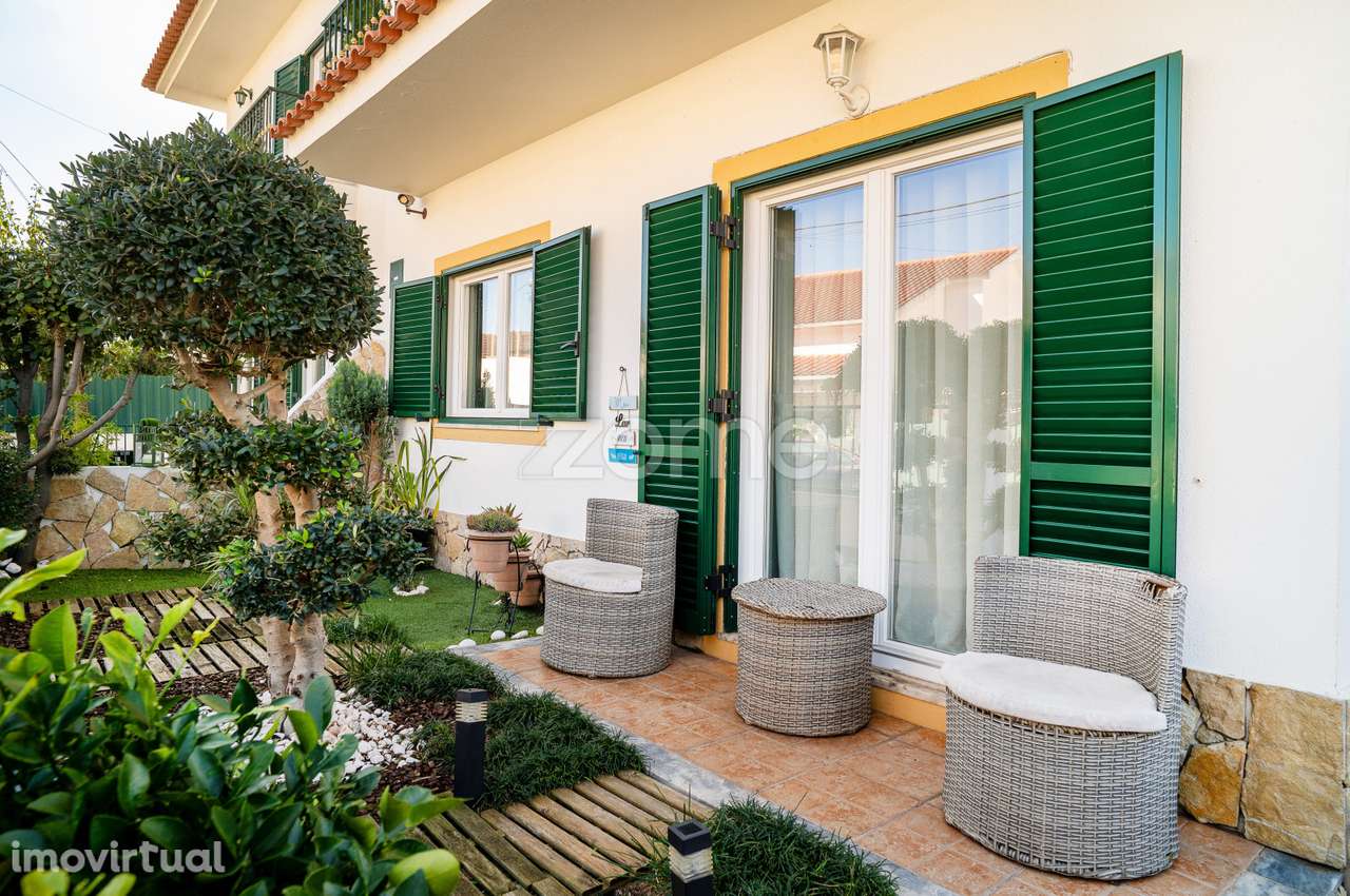 Moradia T3 com piscina na Quinta do Conde - Grande imagem: 3/49
