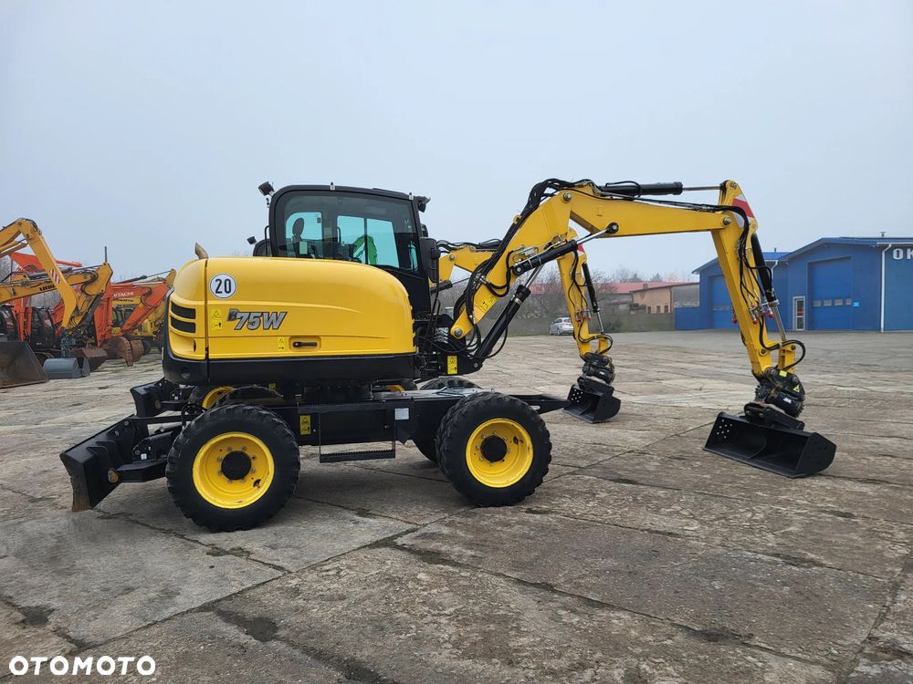 Yanmar B 75 W 8500kg spr z Niemiec Powertilt 2 x łyżka - 9
