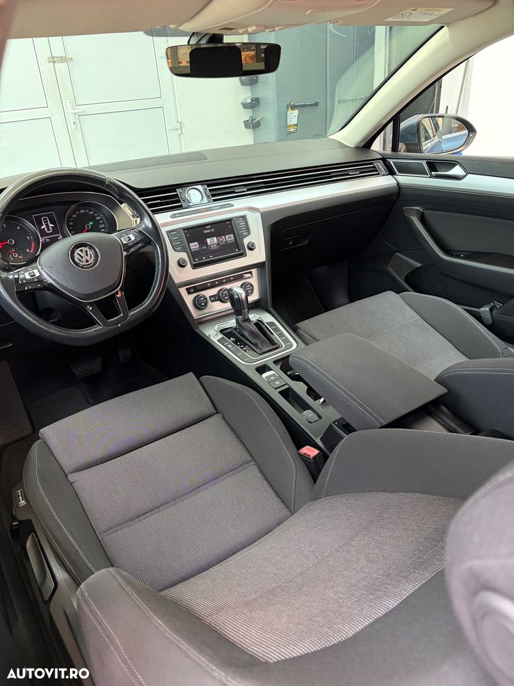 Volkswagen Passat 2.0 TDI DSG Comfortline - 2