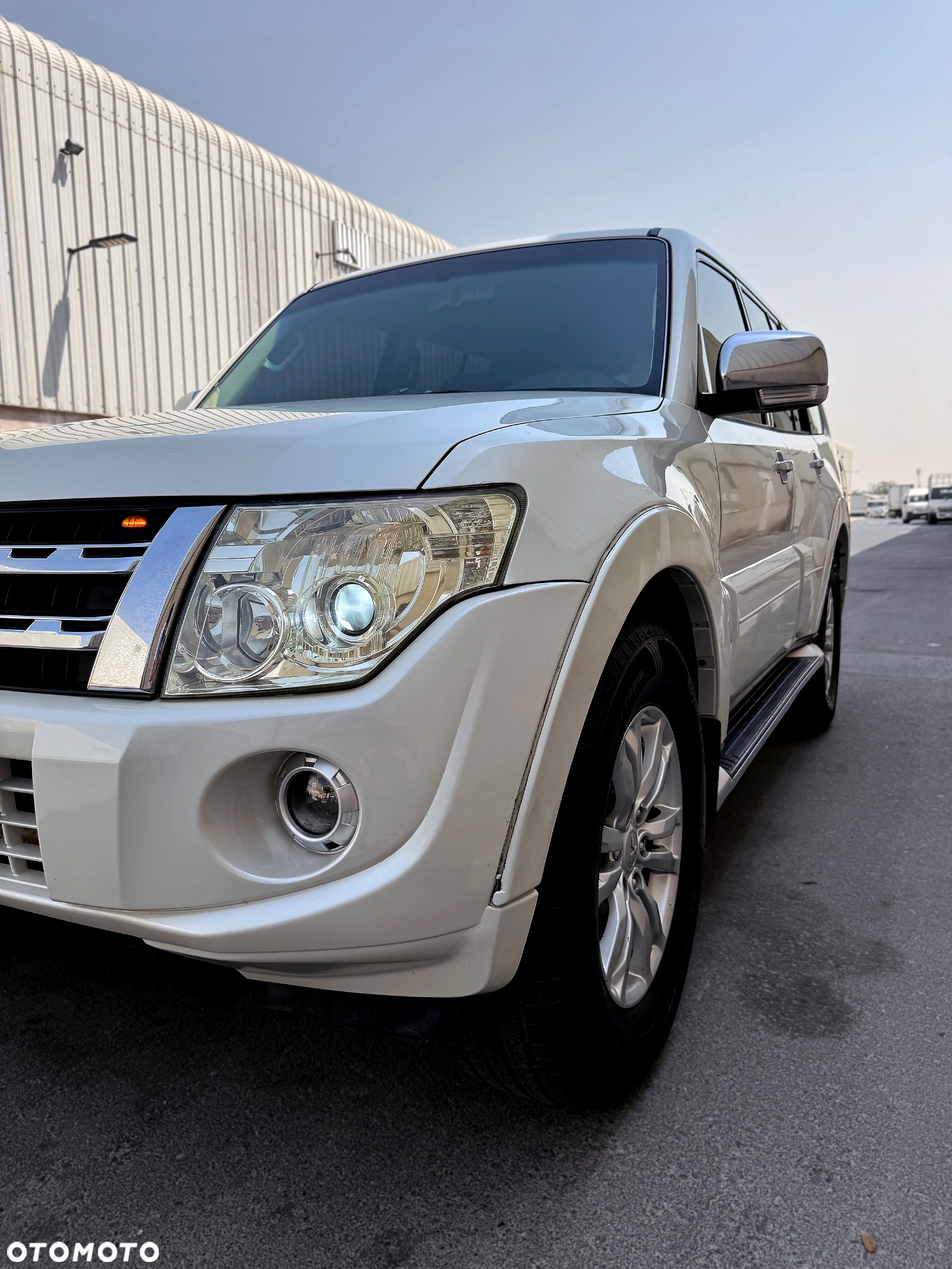 Mitsubishi Pajero 3.8 V6 Instyle - 10