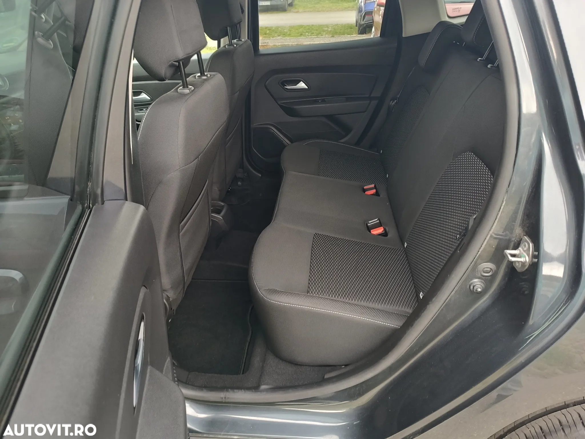Dacia Duster TCe 130 2WD GPF Comfort - 12