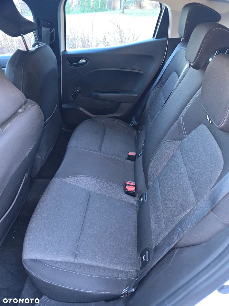 Renault Clio BLUE dCi 85 BUSINESS EDITION - 11