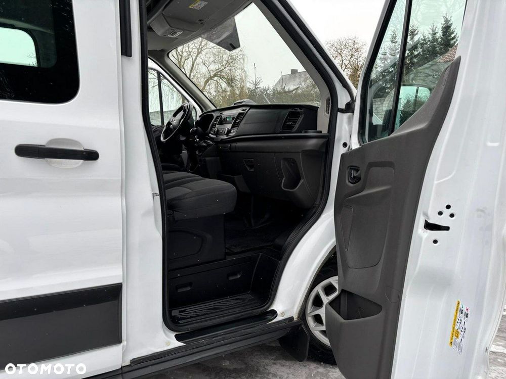 Ford Transit - 13