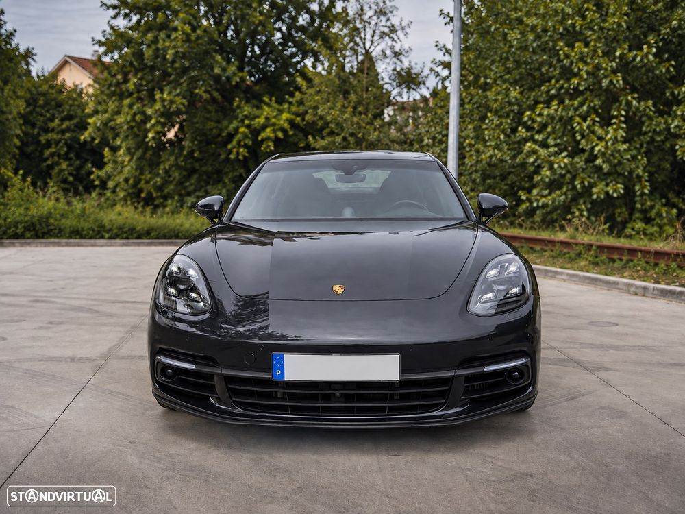 Porsche Panamera 4 E-Hybrid Executive - 2