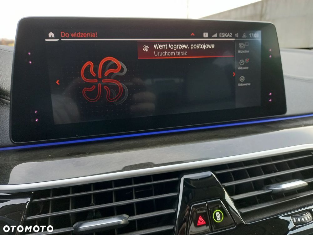 BMW Seria 5 530i xDrive Luxury Line - 29