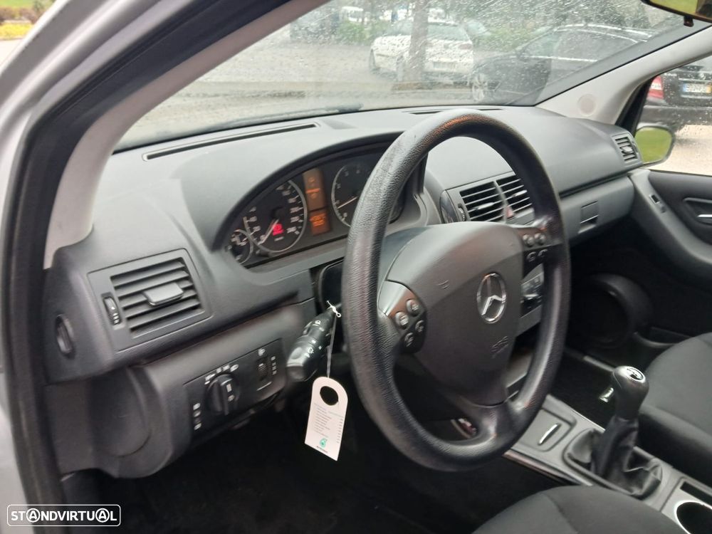 Mercedes-Benz A 150 Classic - 12