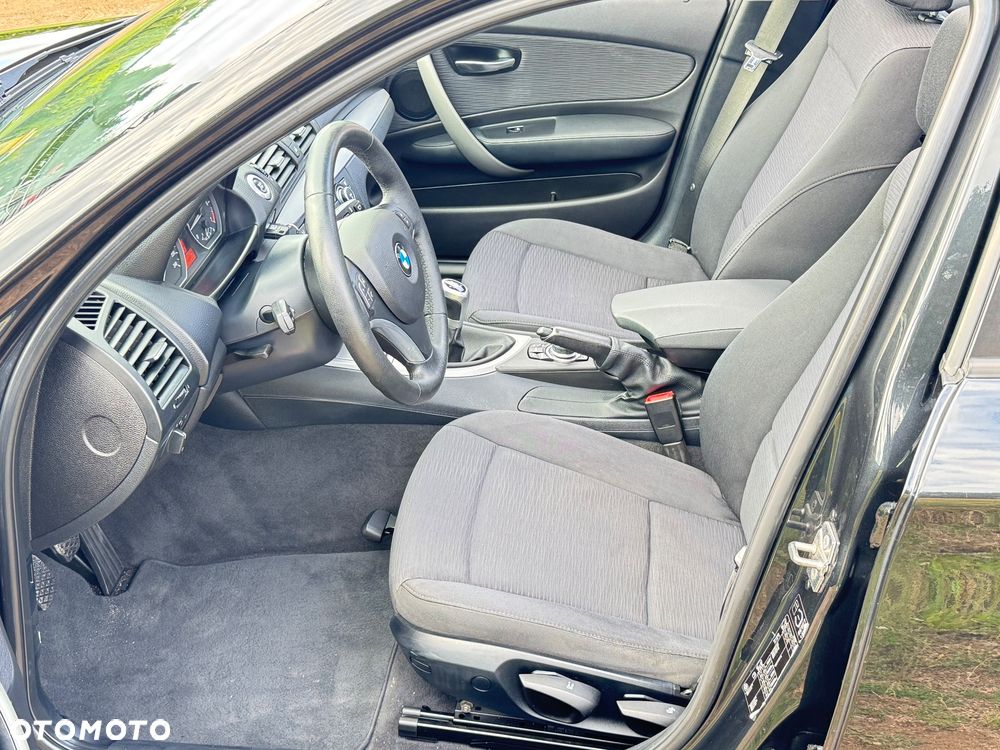 BMW Seria 1 116i - 28