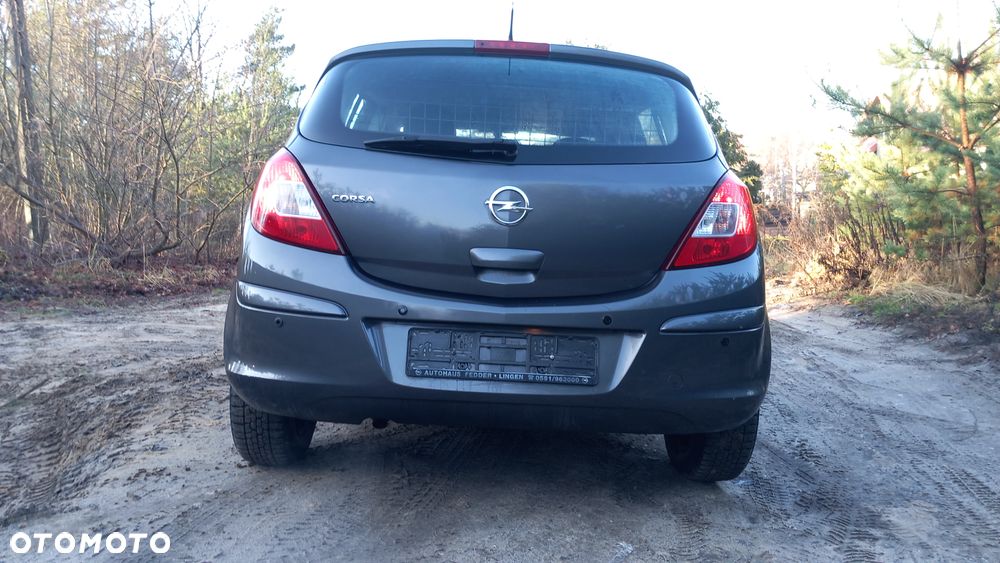 Opel Corsa 1.2 16V Edition - 10